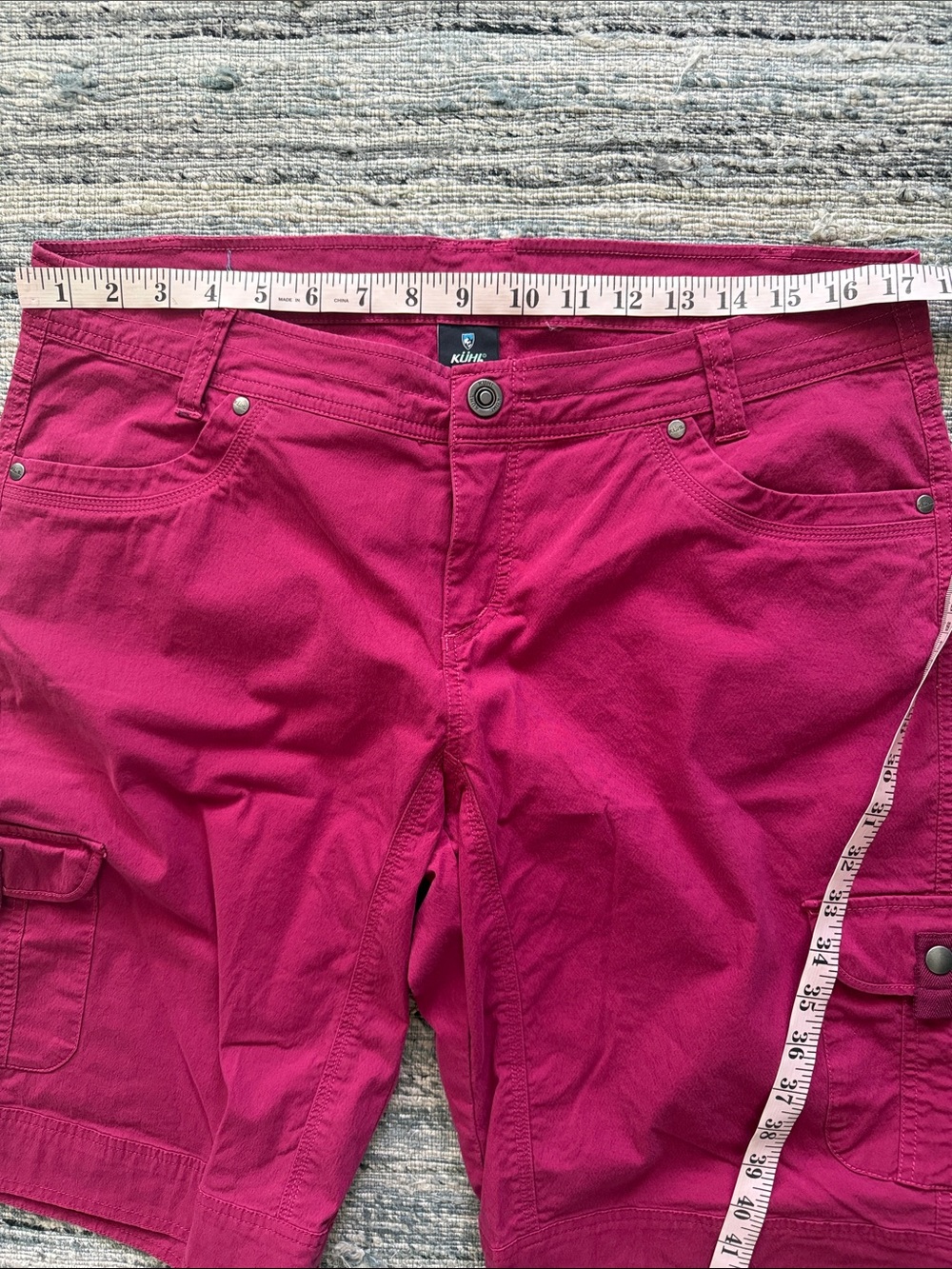 KUHL Women’s Cargo Shorts NWOT - Picture 3 of 5